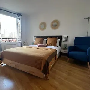 https://t2-paris-5-tour-eiffel-15-parking-wifi-netflix.fr-paris.fr
